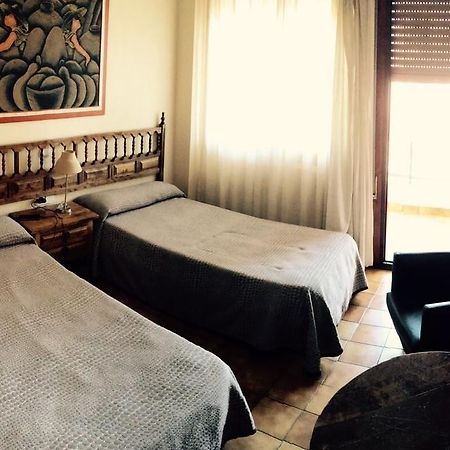 Hostal Mimosa Santander Camera foto