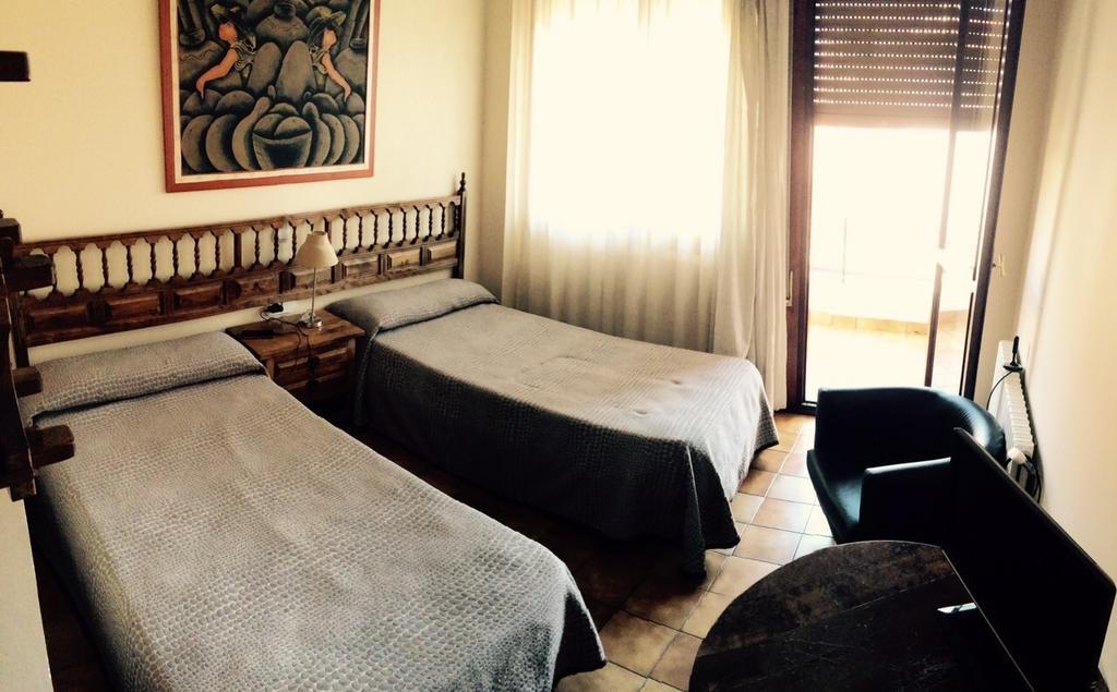 Hostal Mimosa Santander Camera foto